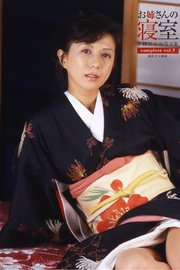 お姉さんの寝室 Complete 小林ひとみ Vol 7 最新刊 無料試し読みなら漫画 マンガ 電子書籍のコミックシーモア